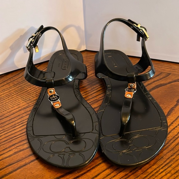 COACH PICCADILLY BLACK SANDALS. IN GOOD PRELOVED CONDITION. SIZE 6. - Picture 1 of 10